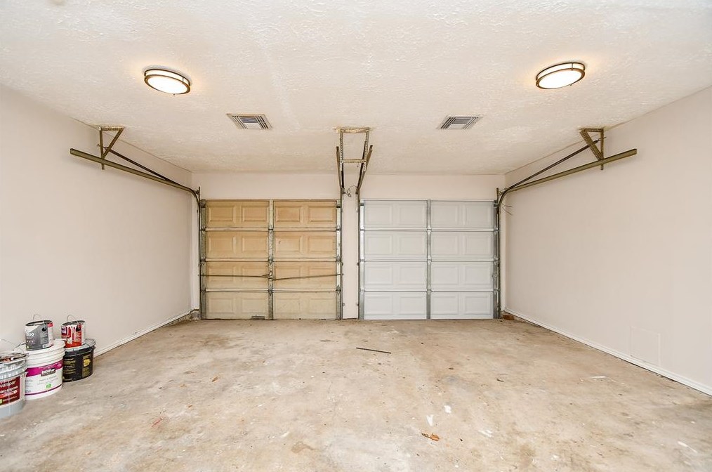 13411 Somersworth Dr, Houston TX  77041-5837 exterior