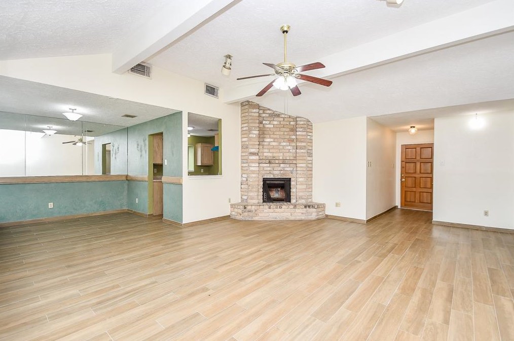 13411 Somersworth Dr, Houston TX  77041-5837 exterior