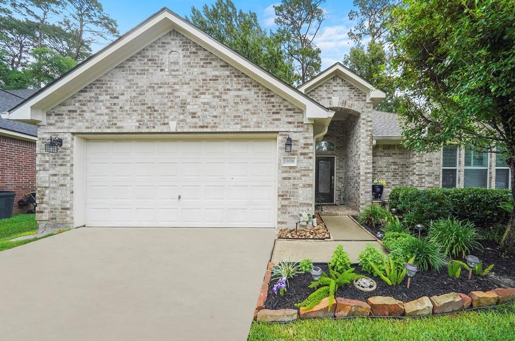 13658 Leafy Arbor Dr, Montgomery, TX 77356-8527