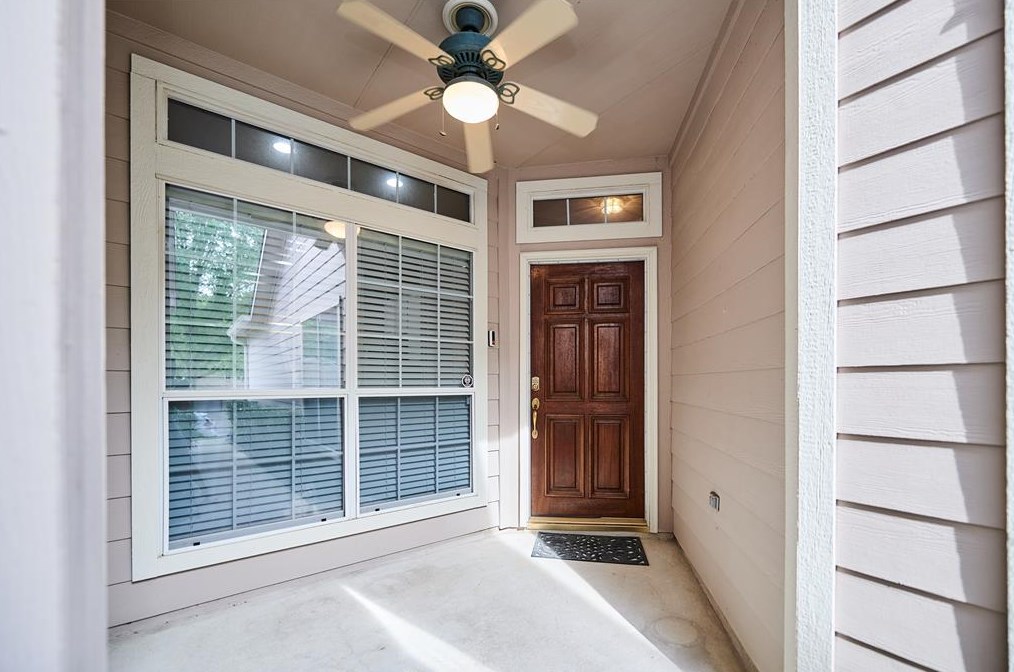22 Greenhill Terrace Pl, Spring TX  77382-1612 exterior