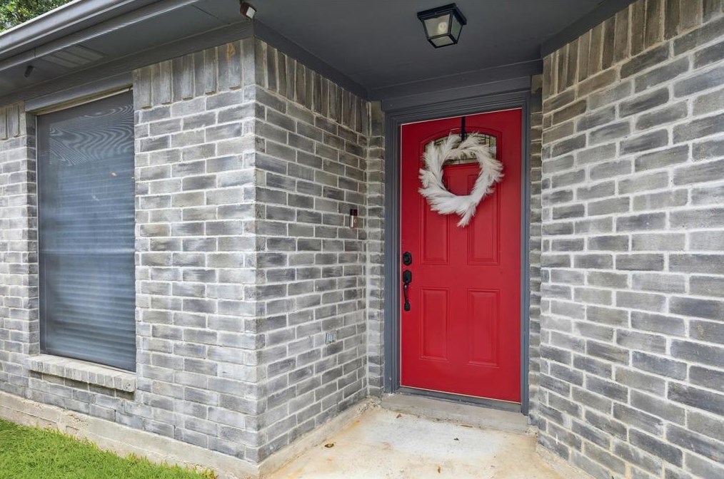 18239 Beaverdell Dr, Tomball, TX 77377