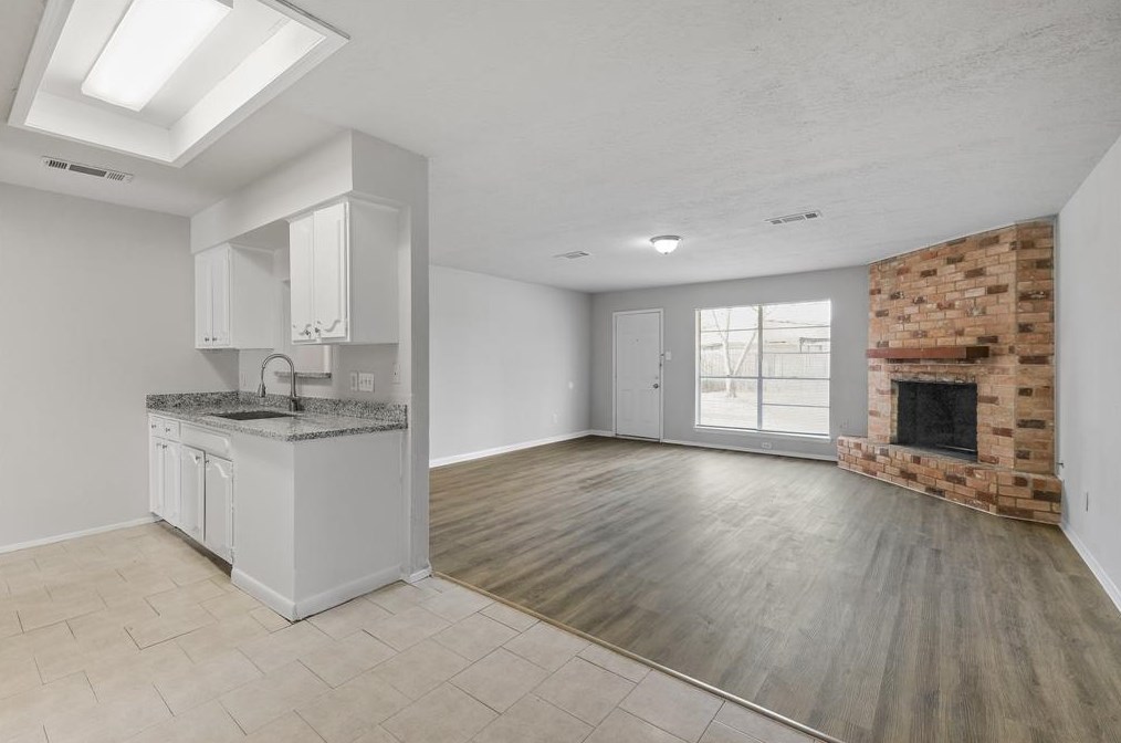 6214 Paddington St, Houston, TX 77085