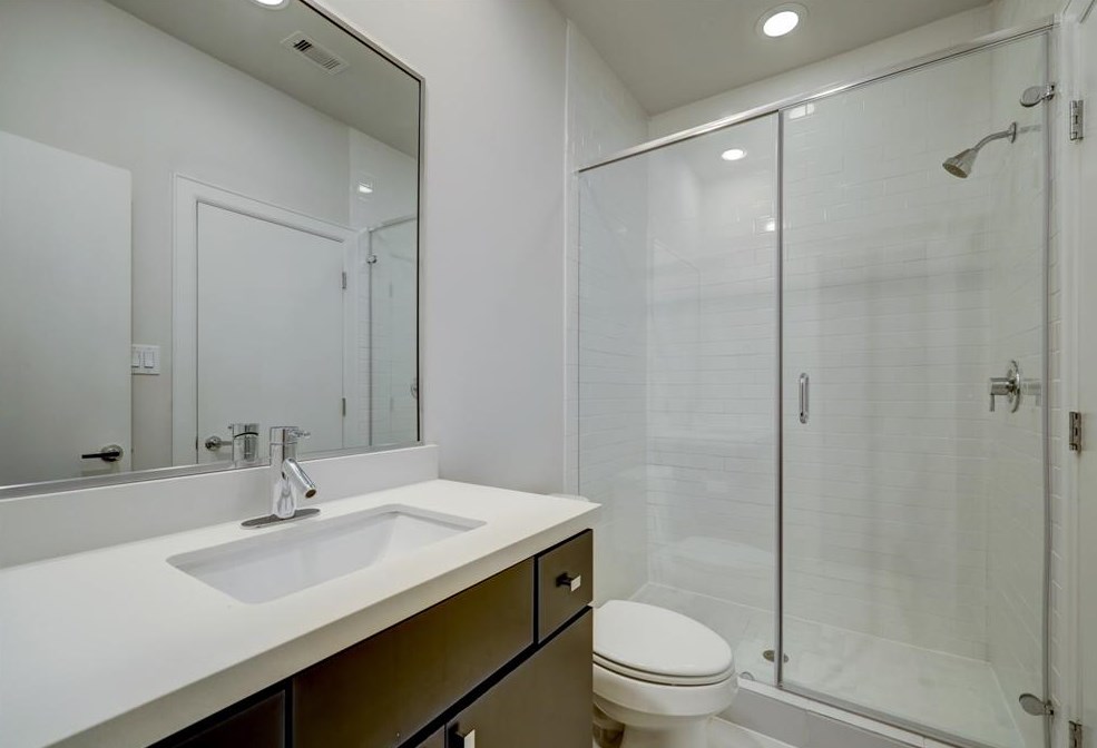 1312 Delano, Houston TX  77004-1646 exterior