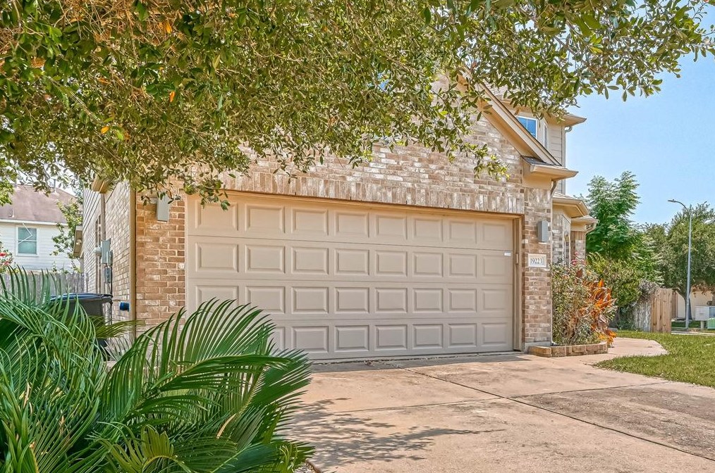 19223 Brook Village Rd, Houston, TX 77084
