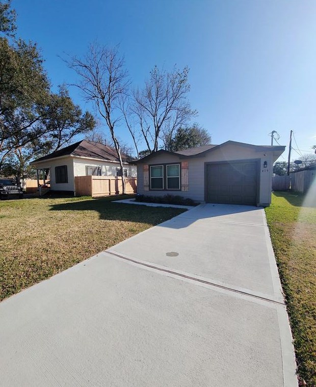419 8th Ave N, Texas City, TX 77590