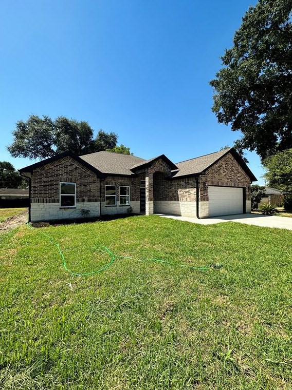 3215 Druid St, Houston, TX 77091-2827