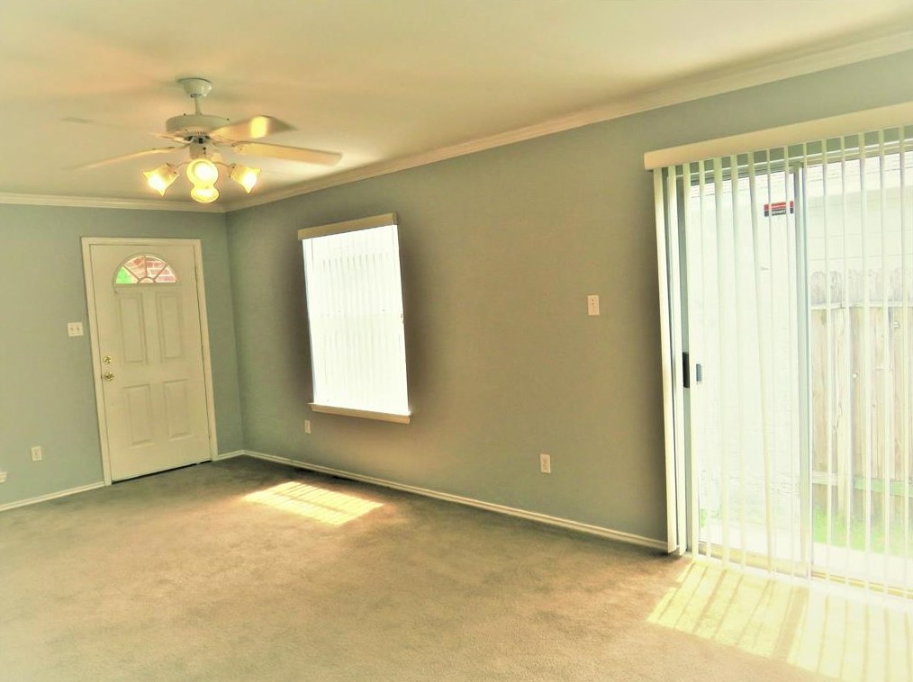 3354 Strong Winds Dr, Houston, TX 77014-2862