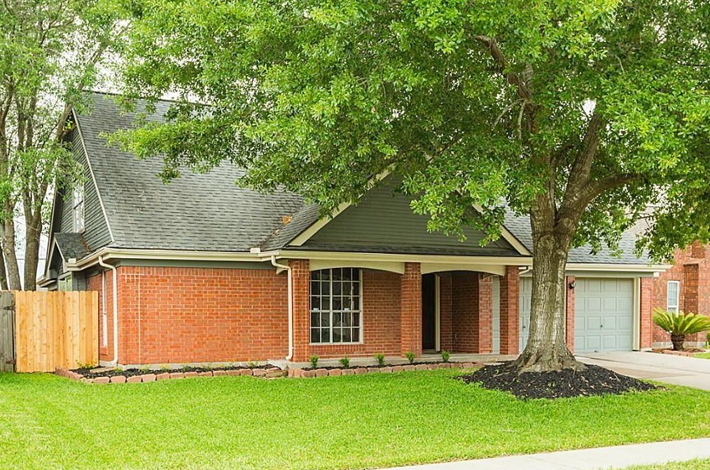 4119 Bentley Dr, Pearland, TX 77584