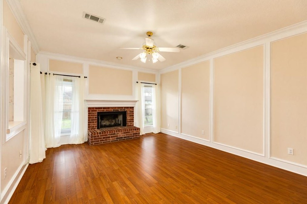 54 Apricot Ct, Richwood, TX 77566-4307