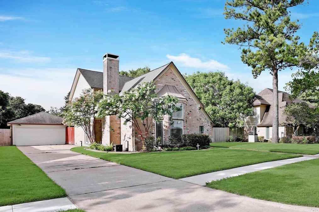 16425 Smith St, Houston, TX 77040-2835