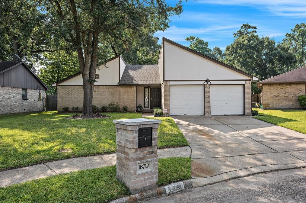 18710 Flax Bourton Close, Humble, TX 77346