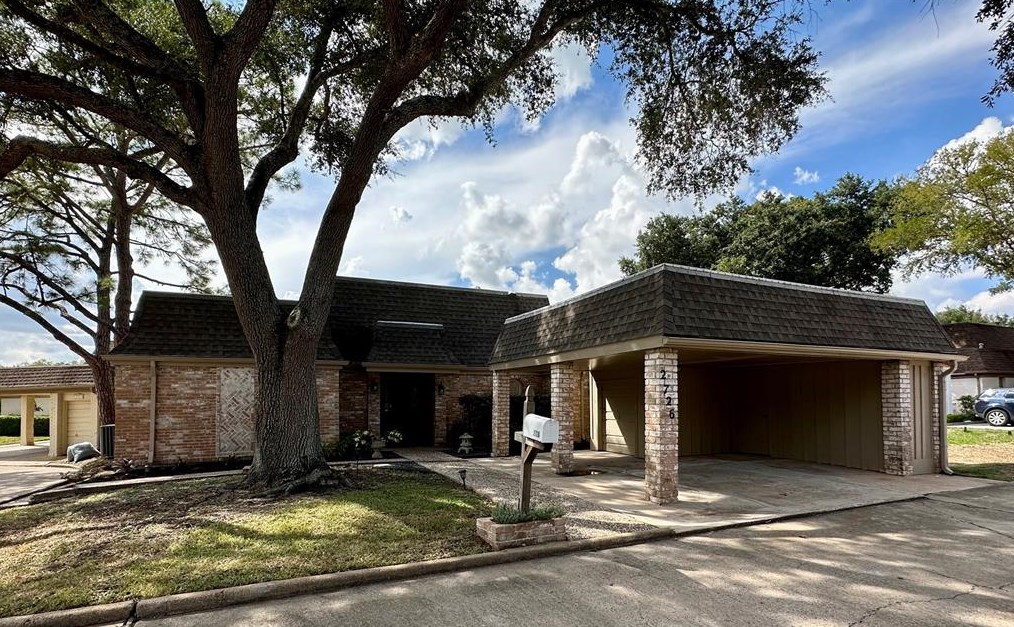 2726 Doral Dr, Missouri City, TX 77459-3136