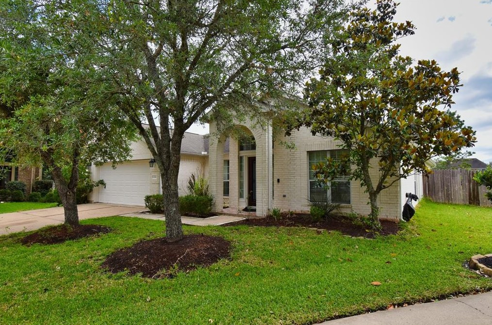 13502 Sweet Wind Ct, Pearland, TX 77584