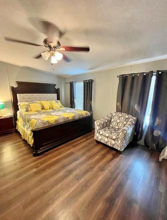 5918 Waukegan Rd, Conroe TX  77306-5870 exterior