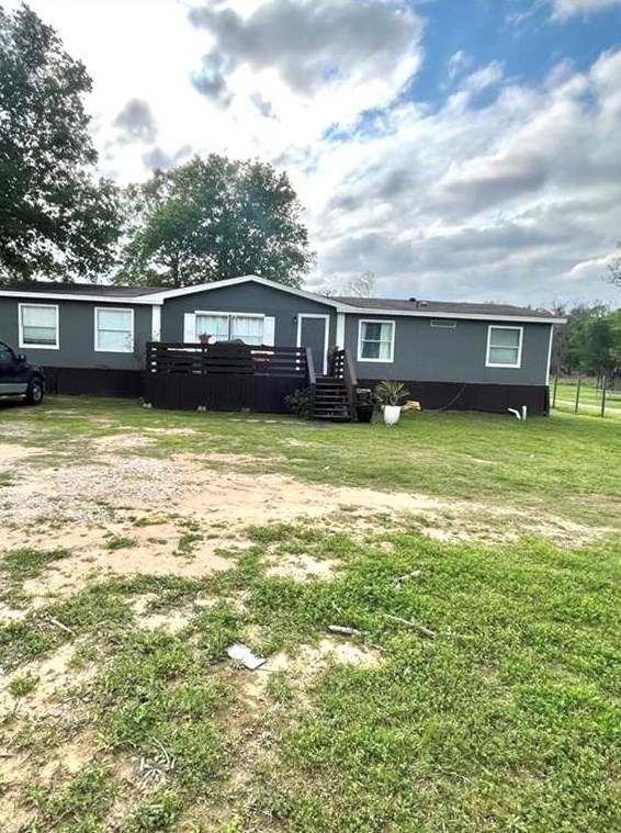 5918 Waukegan Rd, Conroe TX  77306-5870 exterior