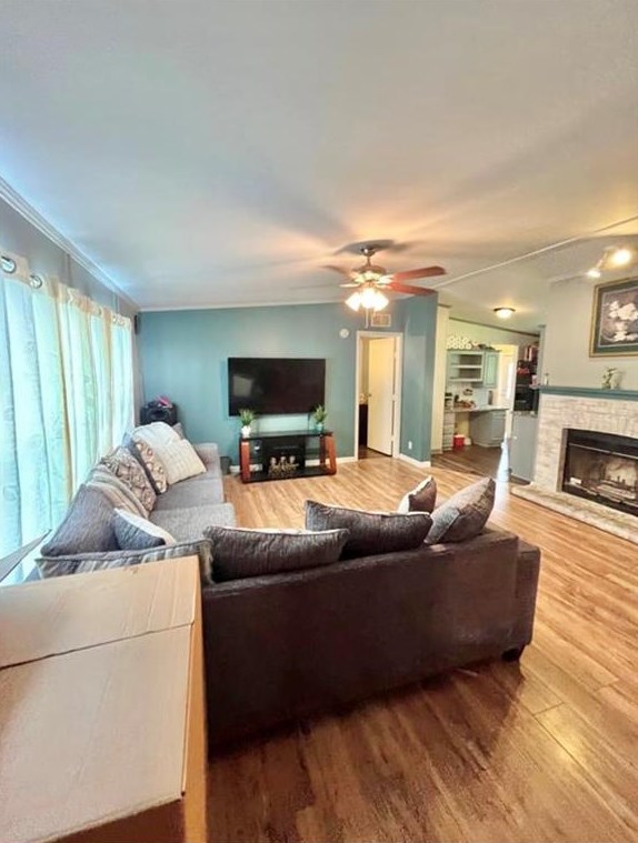 5918 Waukegan Rd, Conroe TX  77306-5870 exterior