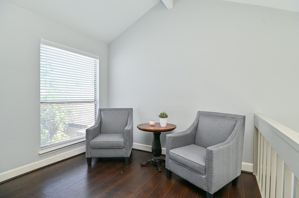 12800 Briar Forest Dr, Houston TX  77077-2209 exterior