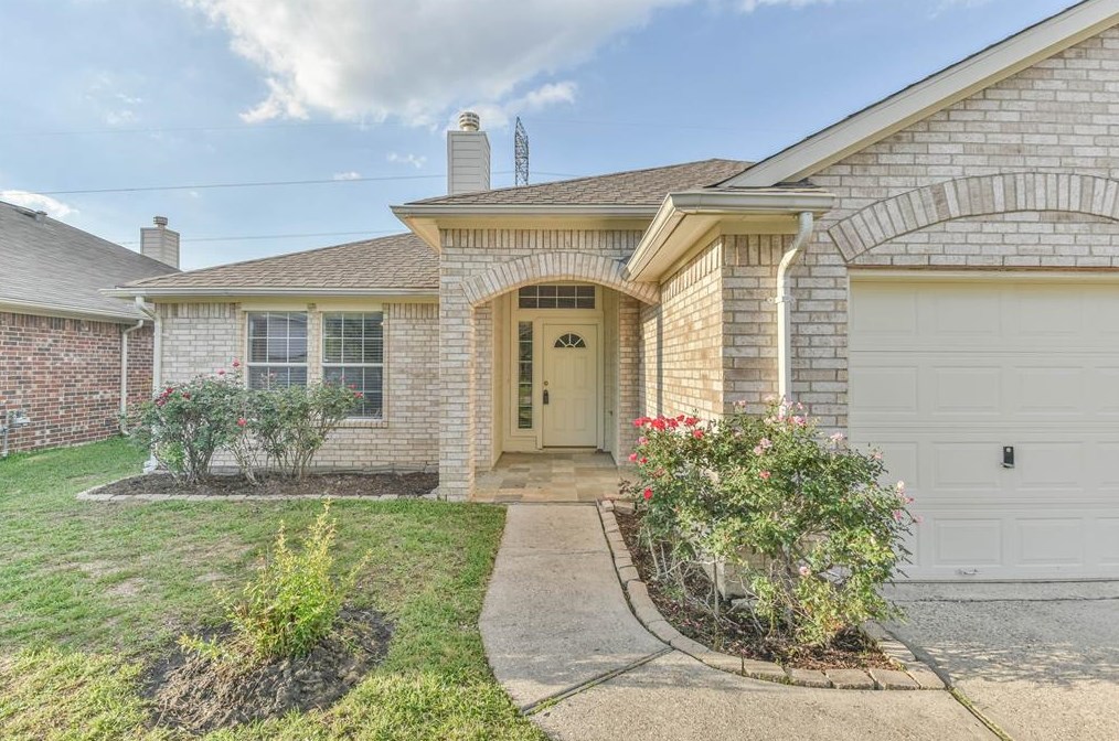 8914 Heron Nest Dr, Houston, TX 77064