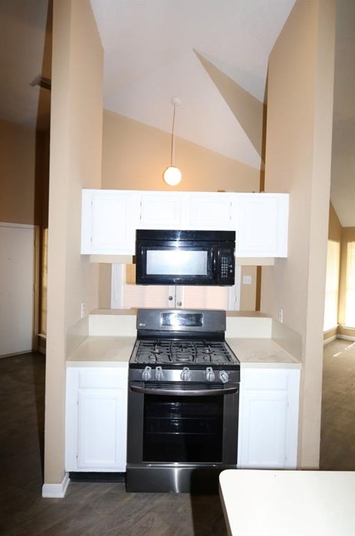 6455 Liberty Valley Dr, Katy TX  77449-4243 exterior