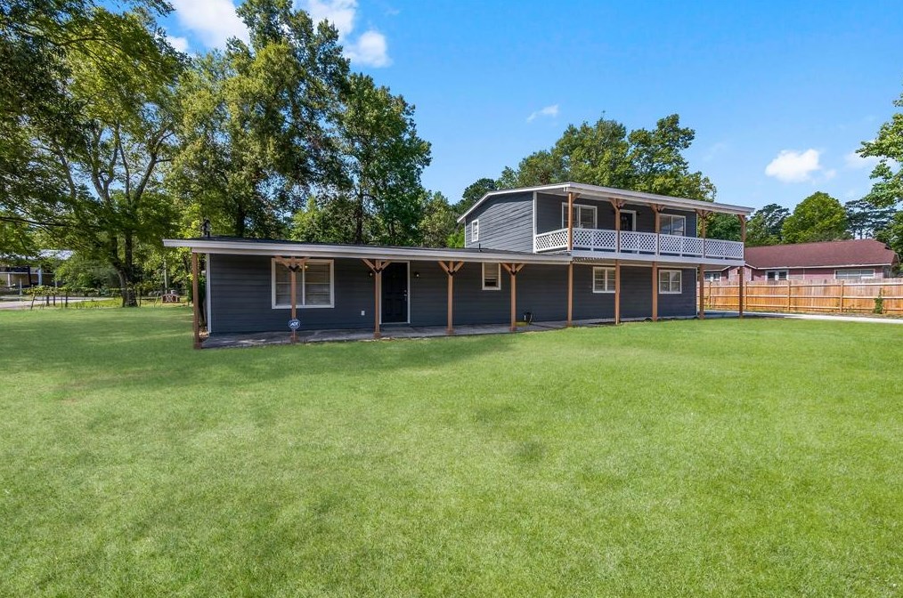 1227 Big Deer Dr, Crosby, TX 77532-3166