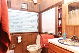 302 Bluebonnet Rd, Sheridan, TX 77475 - Photo 26