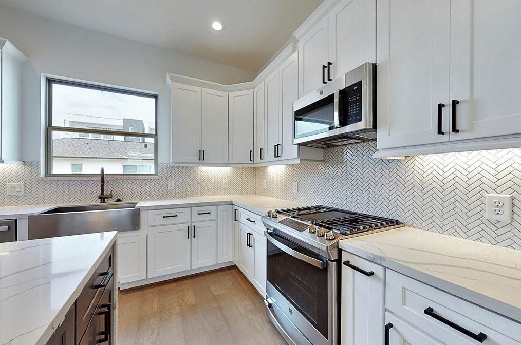 2317 Sherwin St, Houston TX  77007-1030 exterior