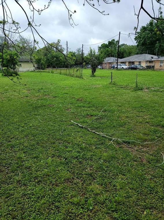 9422 Coffee St, Houston TX  77033-3455 exterior