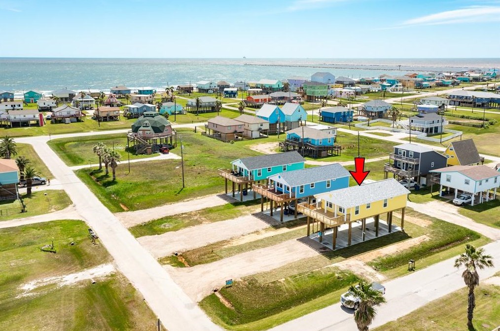 331 Seabean St, Jones Creek, TX 77541-9349