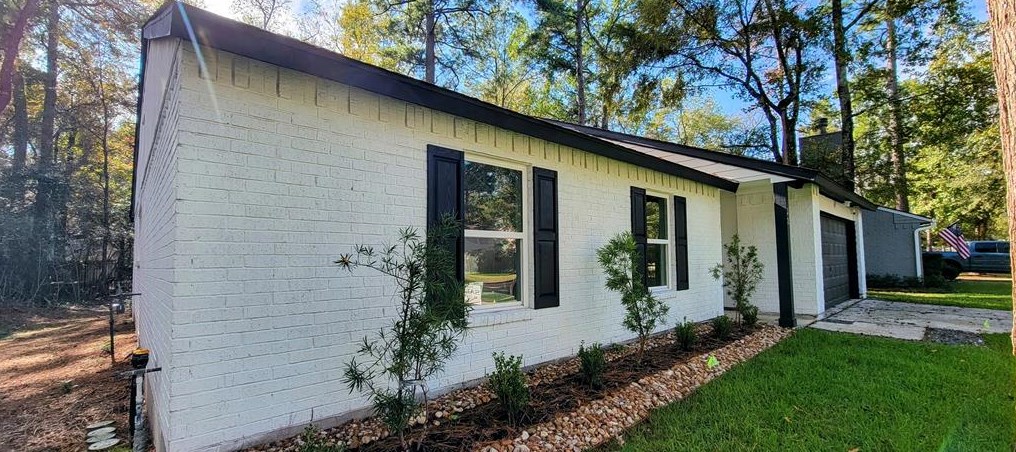 32 Yewleaf Rd, Spring TX  77381-2899 exterior
