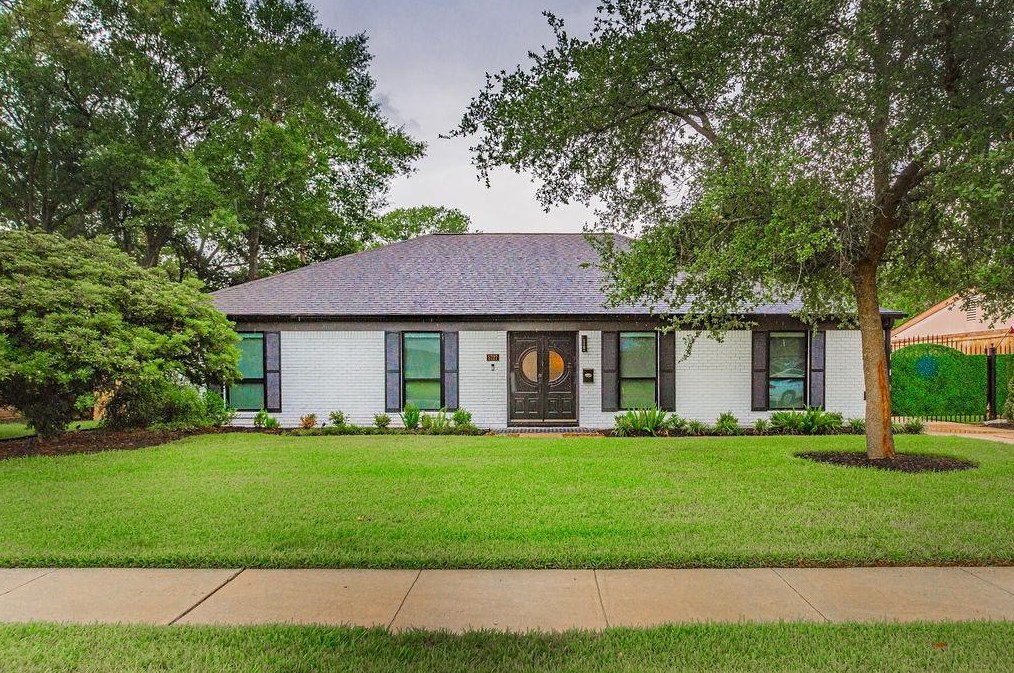 5727 Capello Dr, Houston, TX 77035
