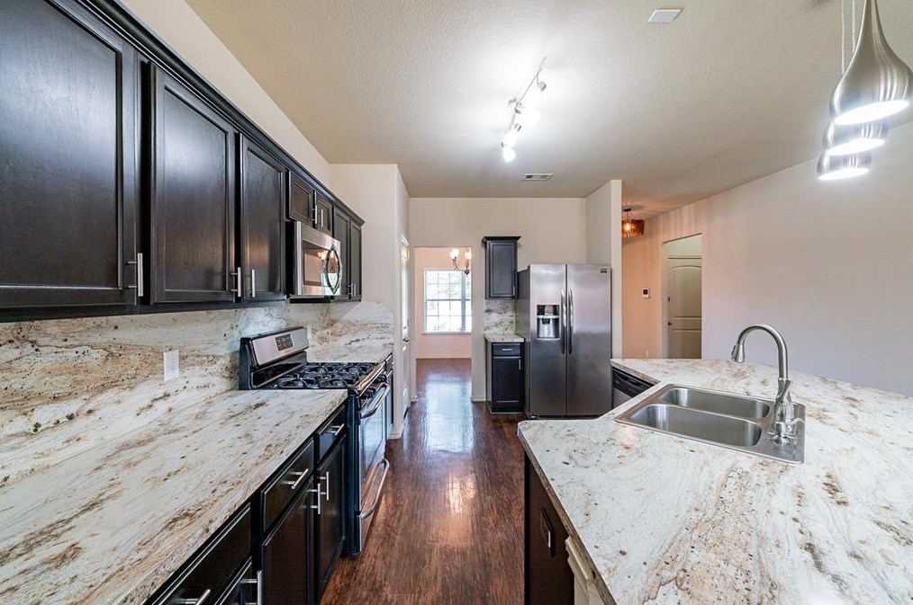 15627 Mountain Mist Trl, Houston TX  77049-5609 exterior