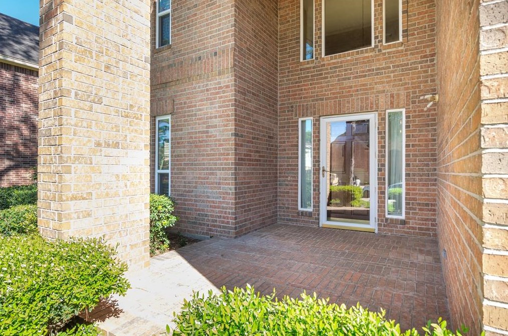 13726 Wheatbridge Dr, Houston, TX 77041-5982