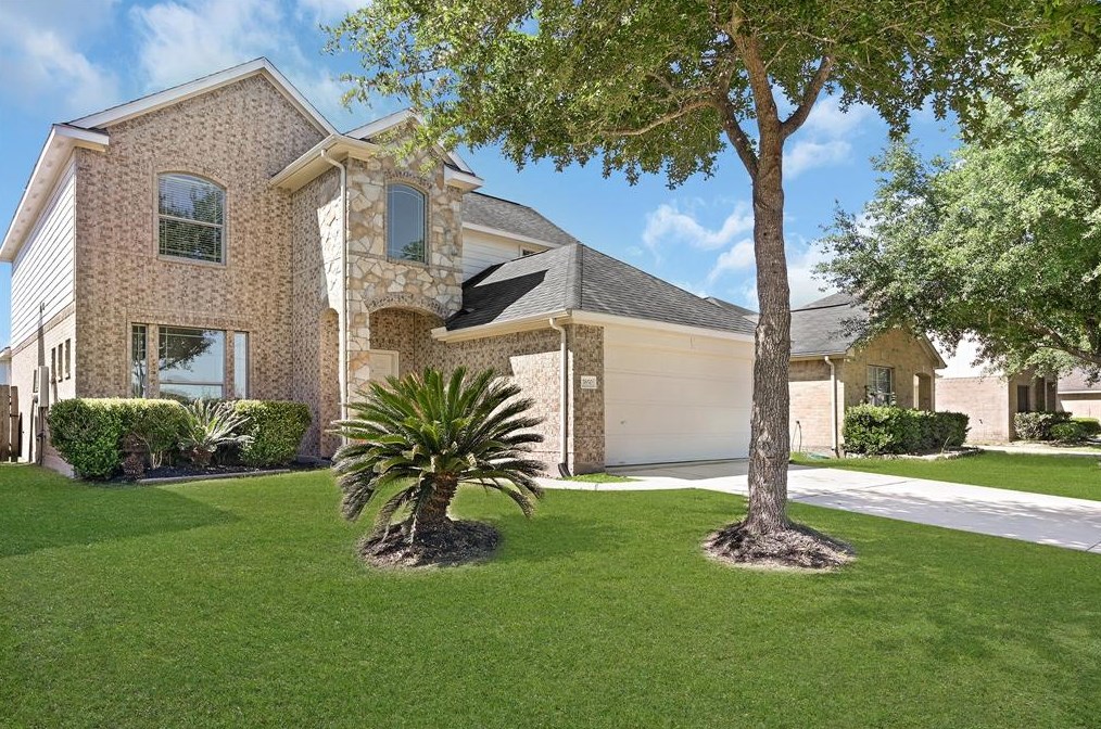 3850 St Simon Manor Dr, Houston, TX 77047-3379