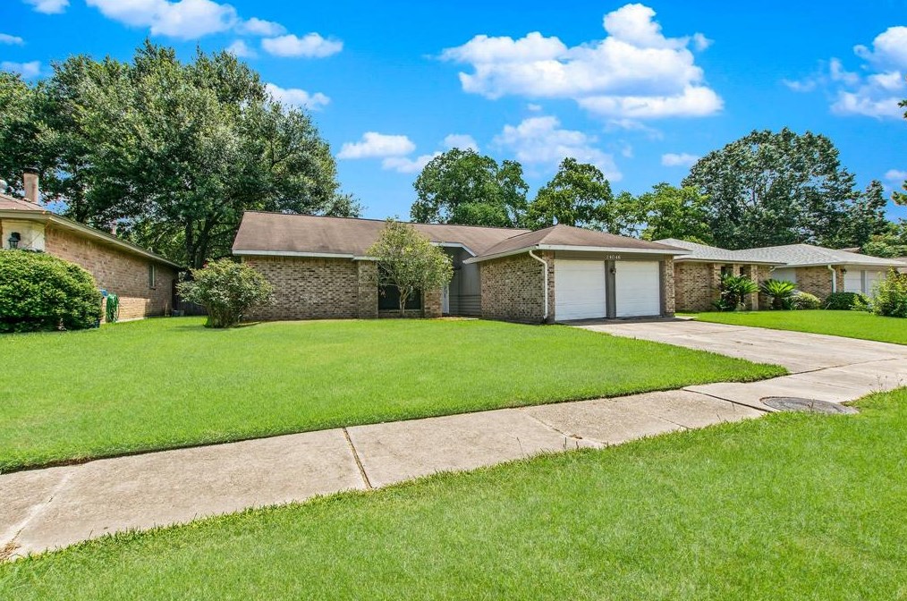24046 Spring Gum Dr, Spring TX  77373-6354 exterior