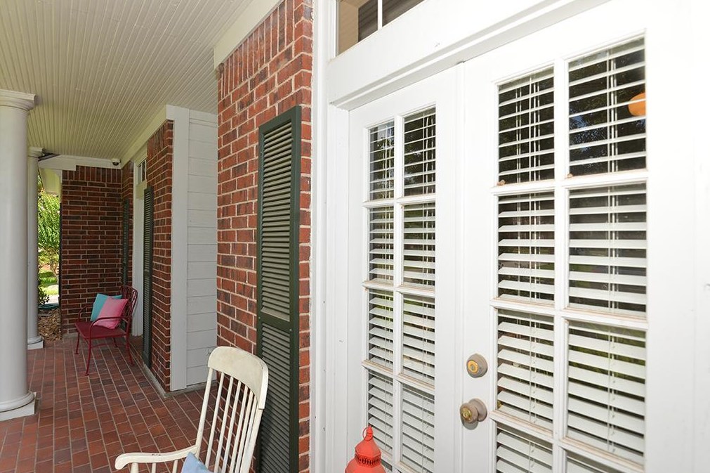 35 Smokestone Dr, Spring TX  77381-3833 exterior