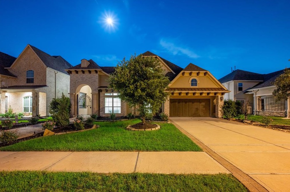 6915 Vanessa Springs Ln, Spring, TX 77389