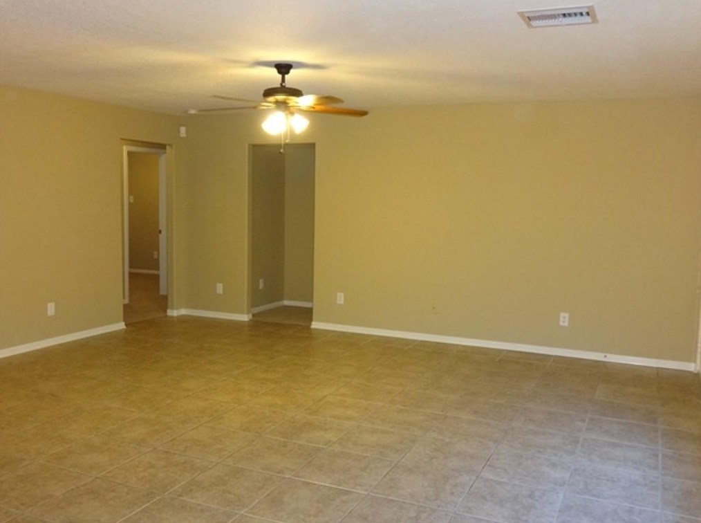 8030 Safflower Dr, Baytown, TX 77521-7504