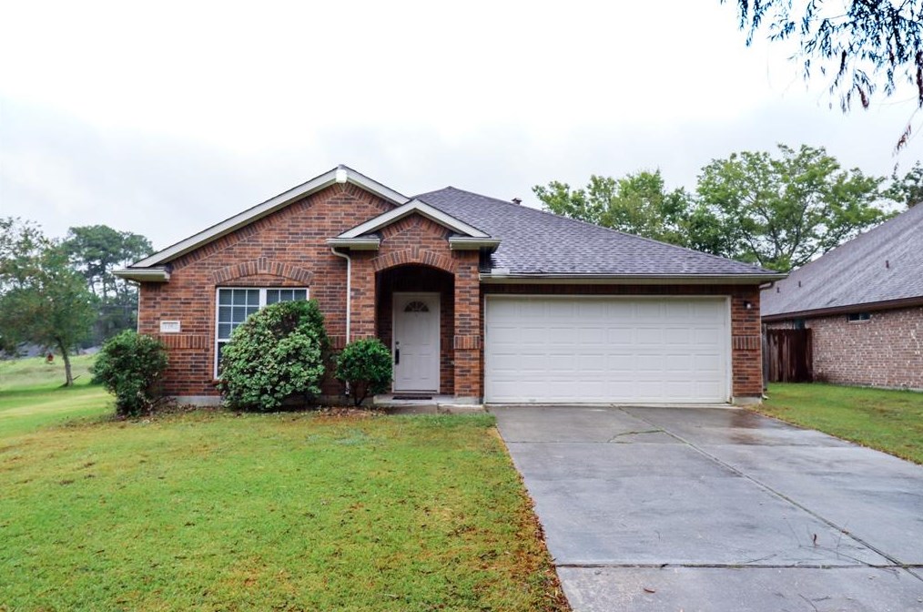 1102 Adrift Ct, Crosby TX  77532-5132 exterior