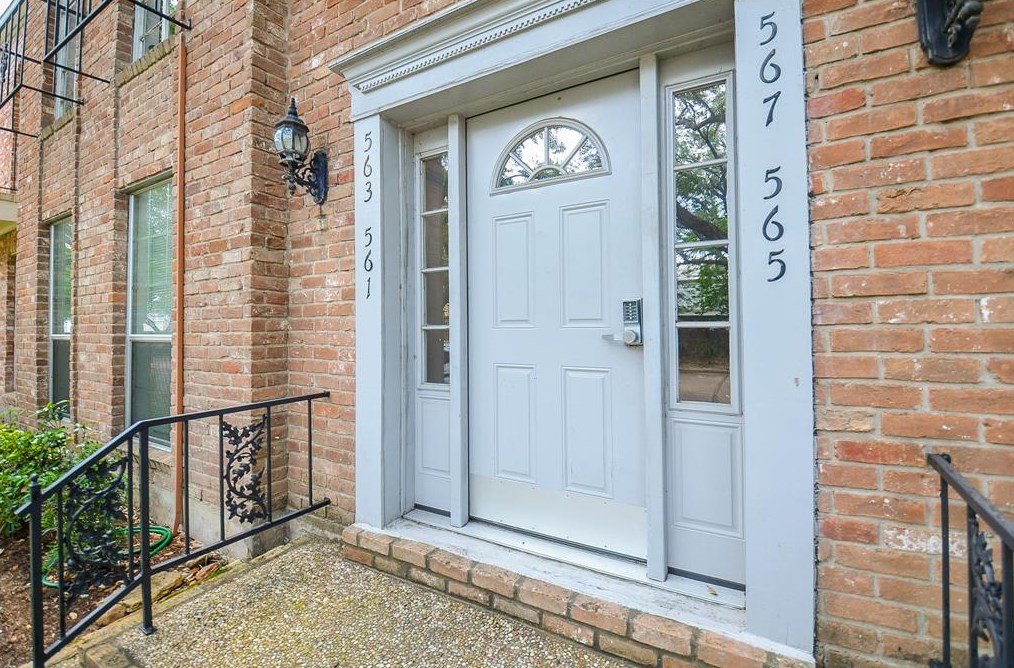 565 N Post Oak Ln, Houston, TX 77024