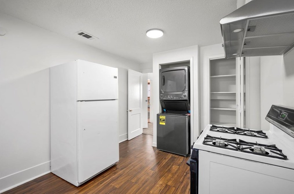 904 Mansfield St, Houston TX  77091-4117 exterior