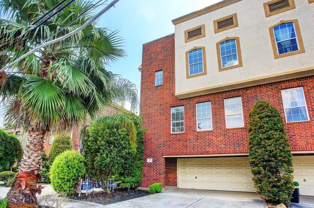 923 Birdsall St, Houston, TX 77007