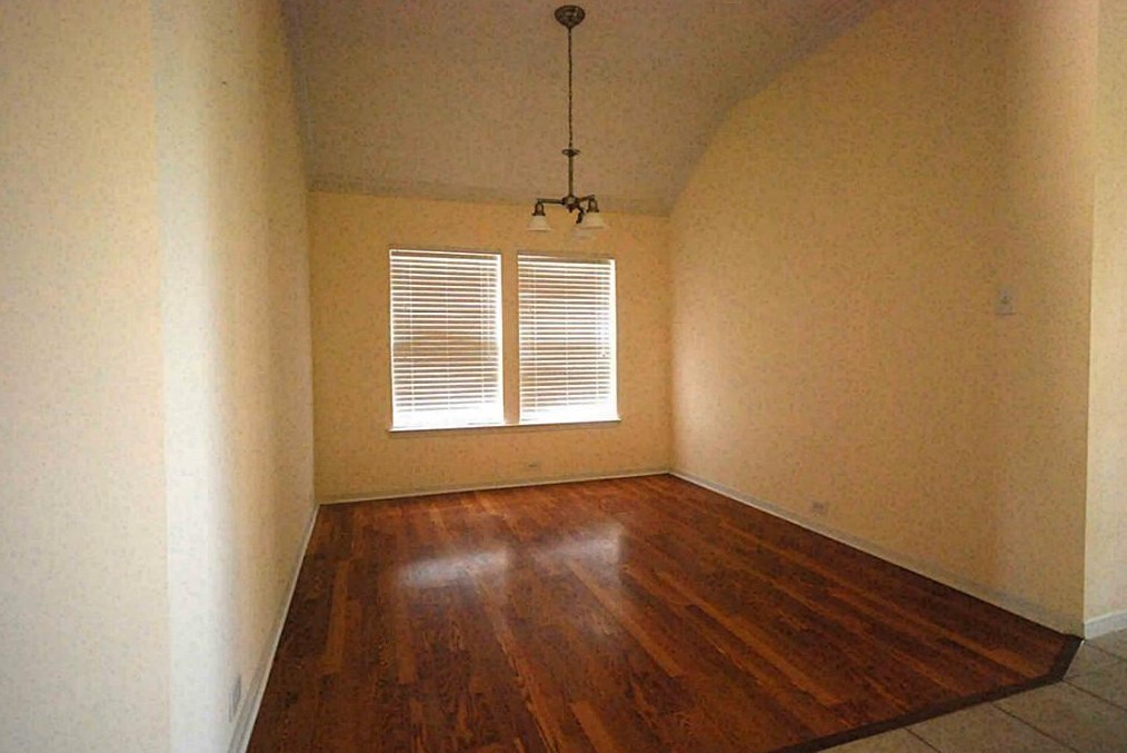 9518 Brackenton Crest Dr, Spring TX  77379-2817 exterior