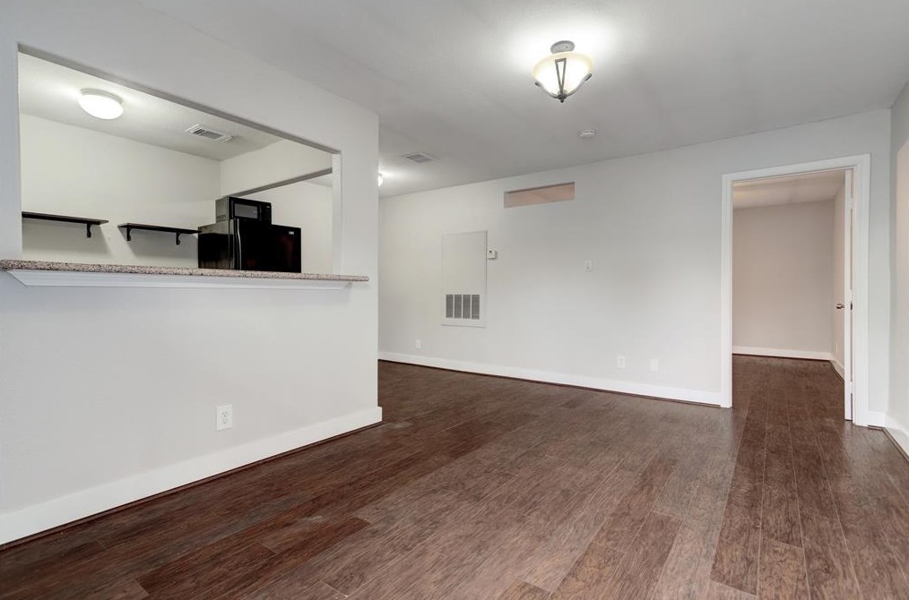 405 Hawthorne St #16, Houston, TX 77006