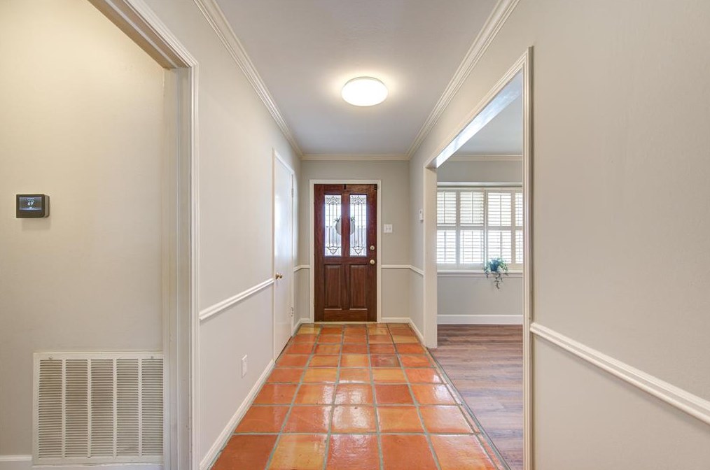 12514 Woodthorpe Ln, Houston, TX 77024