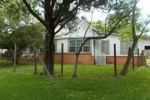 435 E Ave J, Silsbee, TX 77656 - Photo 14