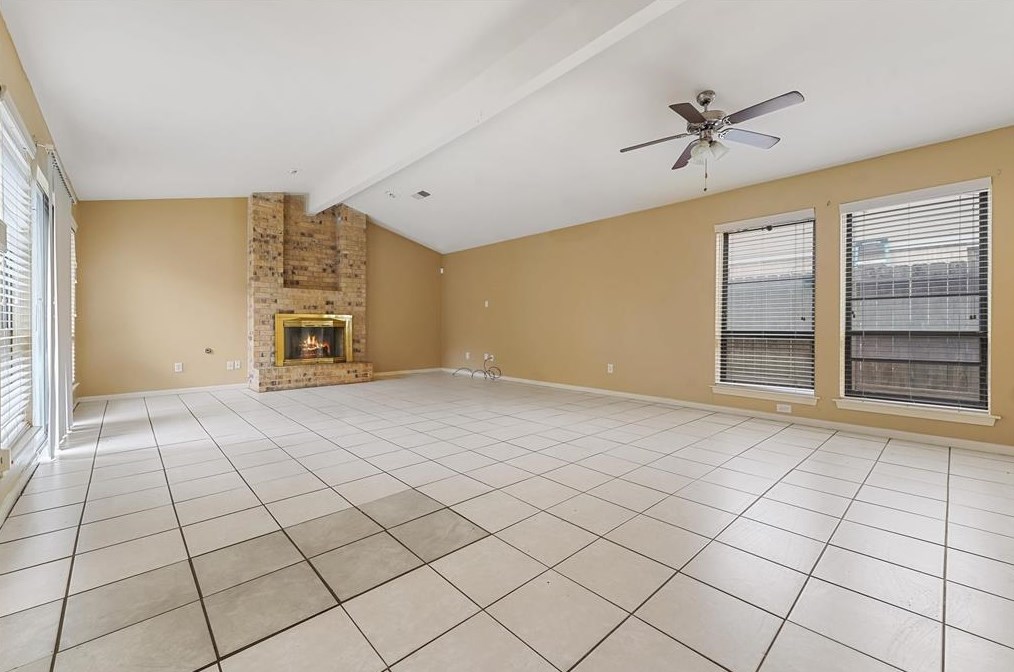 6014 Maywood Frst Dr, Houston TX  77088-2315 exterior