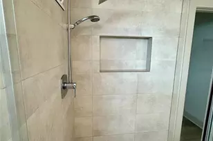 4402 Bora Bora Ln, Houston, TX 77045 - Photo 32