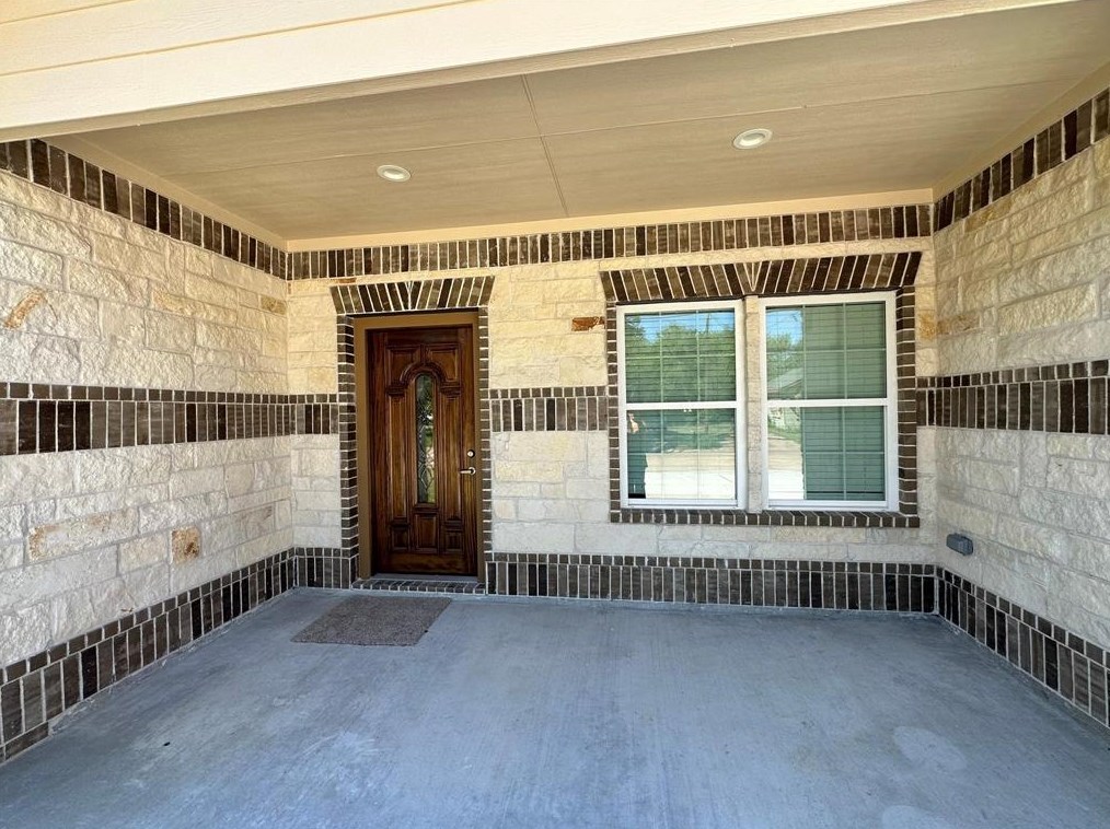 1209 Elm St, Baytown TX  77520-7952 exterior