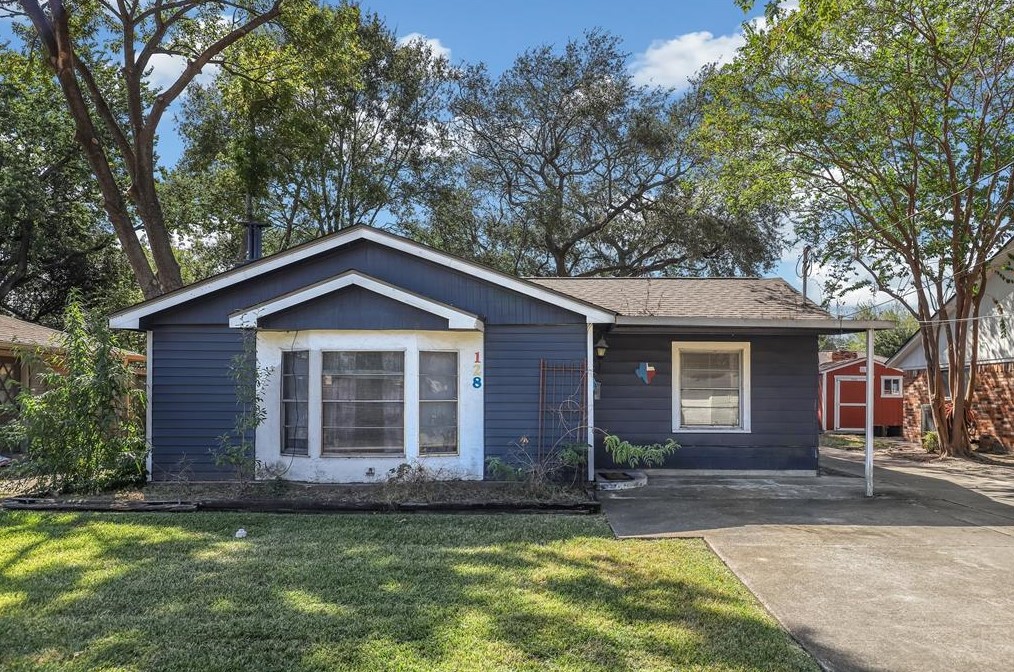 128 W 5th St, Deer Park, TX 77536
