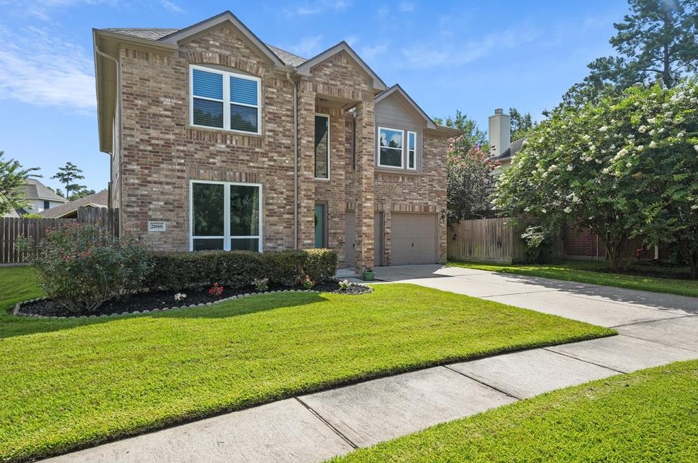 21888 Whispering Forest Dr, Humble, TX 77339